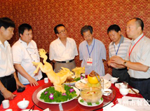 瀘州市2011年中式烹調技師考試評委現場點評